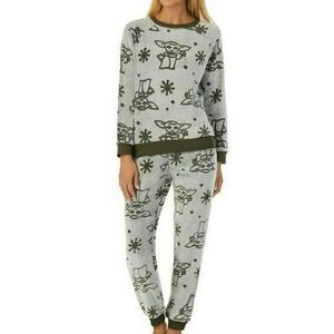 Disney®Star Wars™Warner Bros.Colors: Green (Grogu "The Child") Yoda Cozy flee